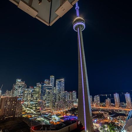 Designer Condo W/ Cn Tower View & Parking Toronto Exterior photo